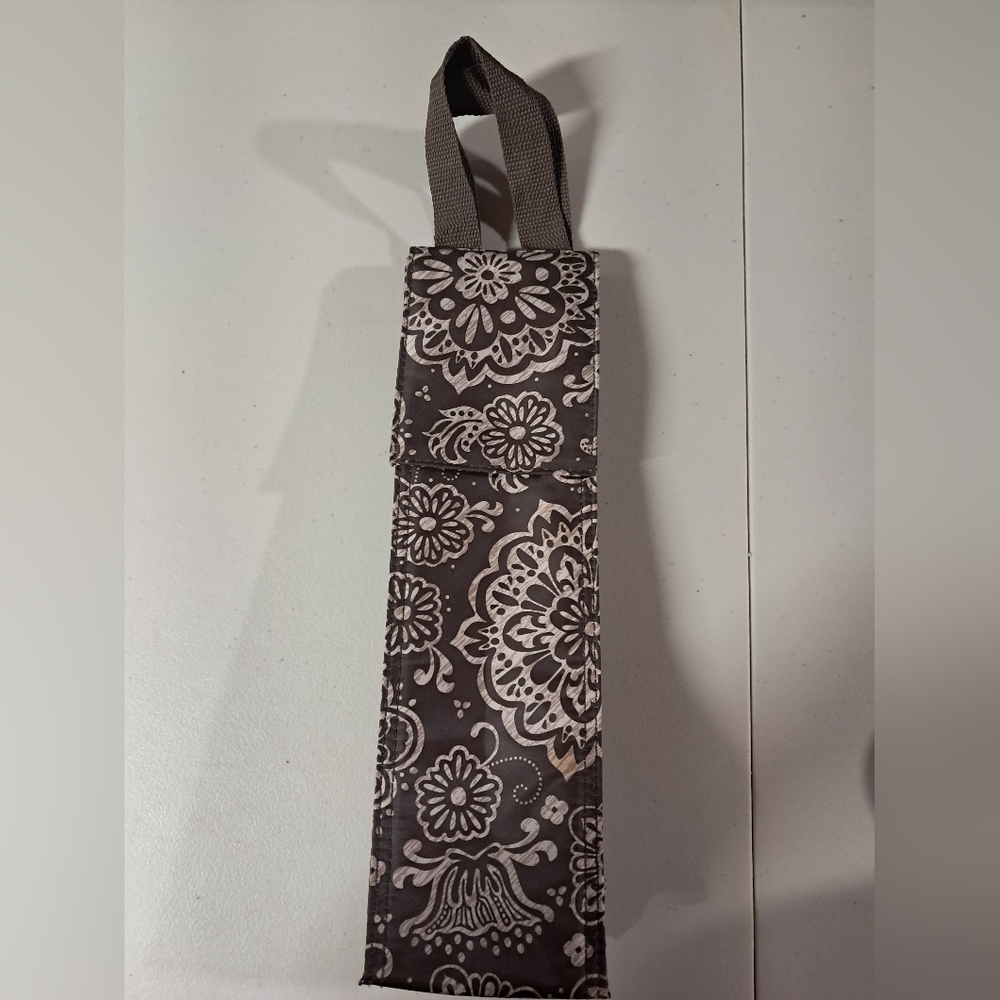 Thirty-One Gray and Cream Travel Bag